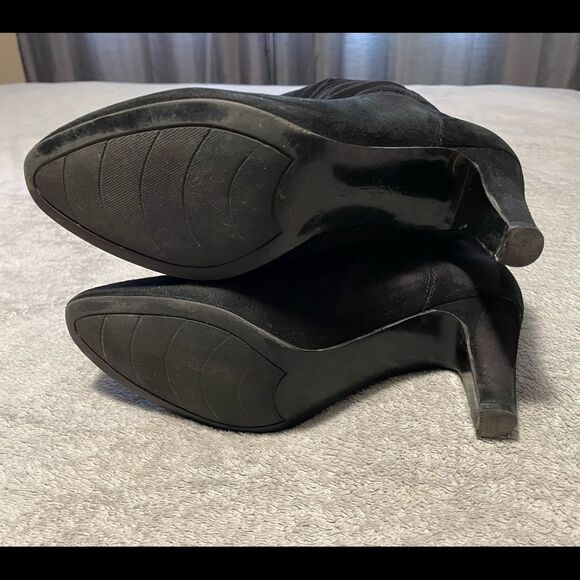 BANDOLINO knee high leather boots size 8M. Do have some marks. - Picture 5 of 11